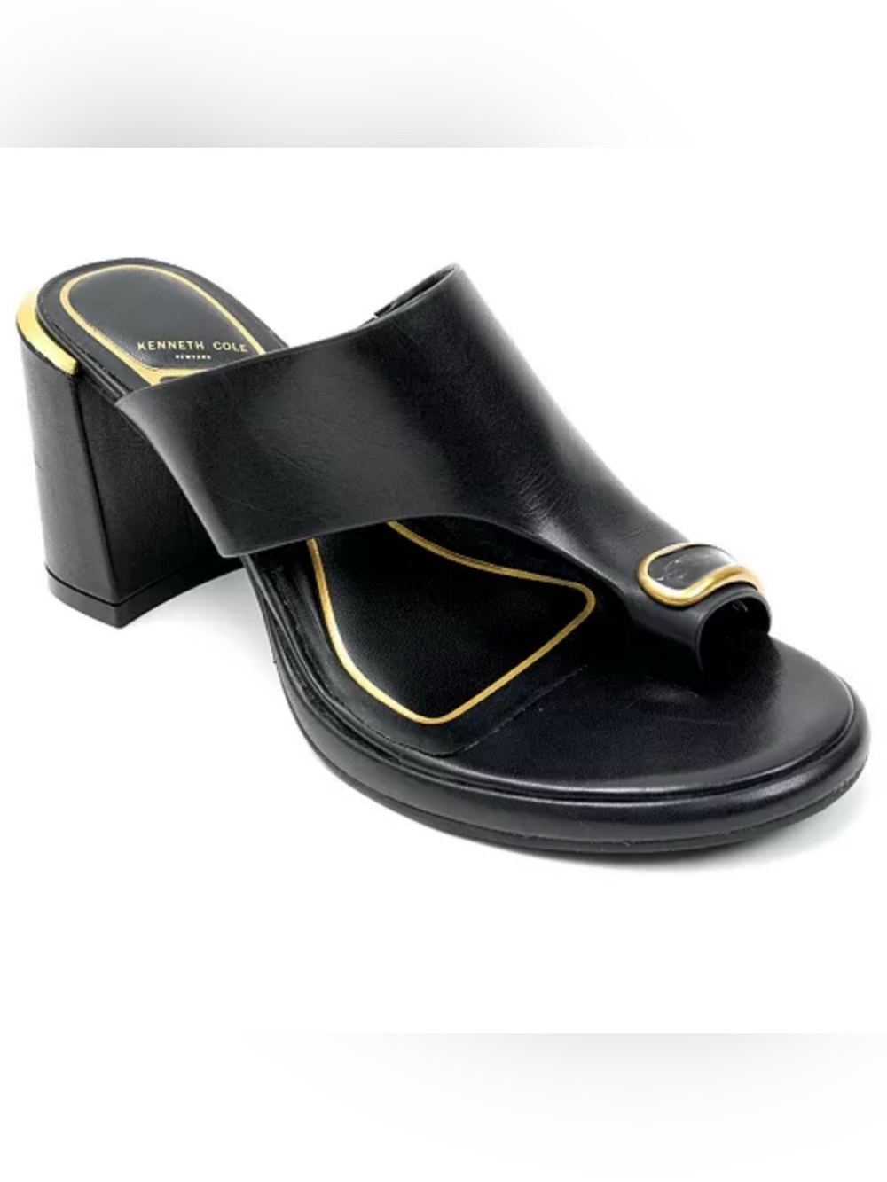 Kenneth Cole Syndika Sandal
Size 9.5